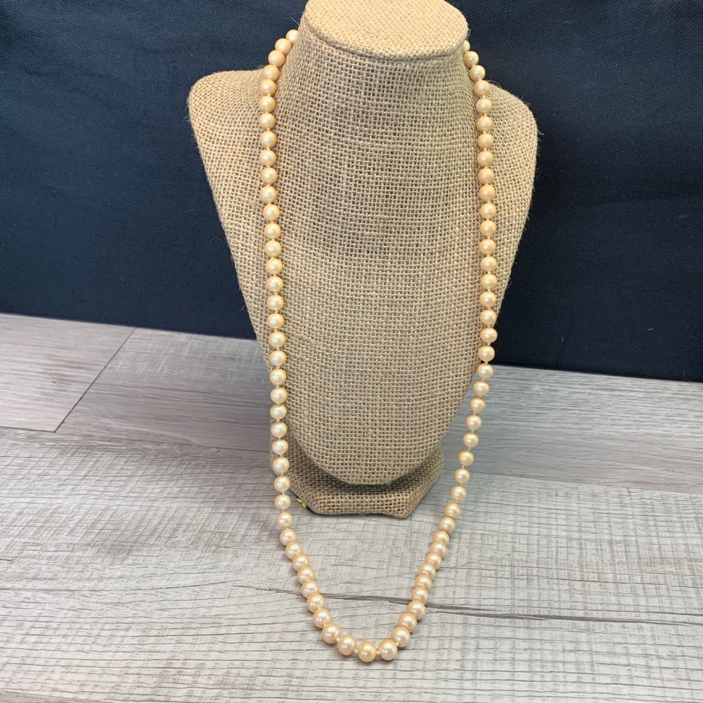 Vintage Hand Knotted Cream Pearl Strand Necklace 30 Inch Gold Tone Clasp